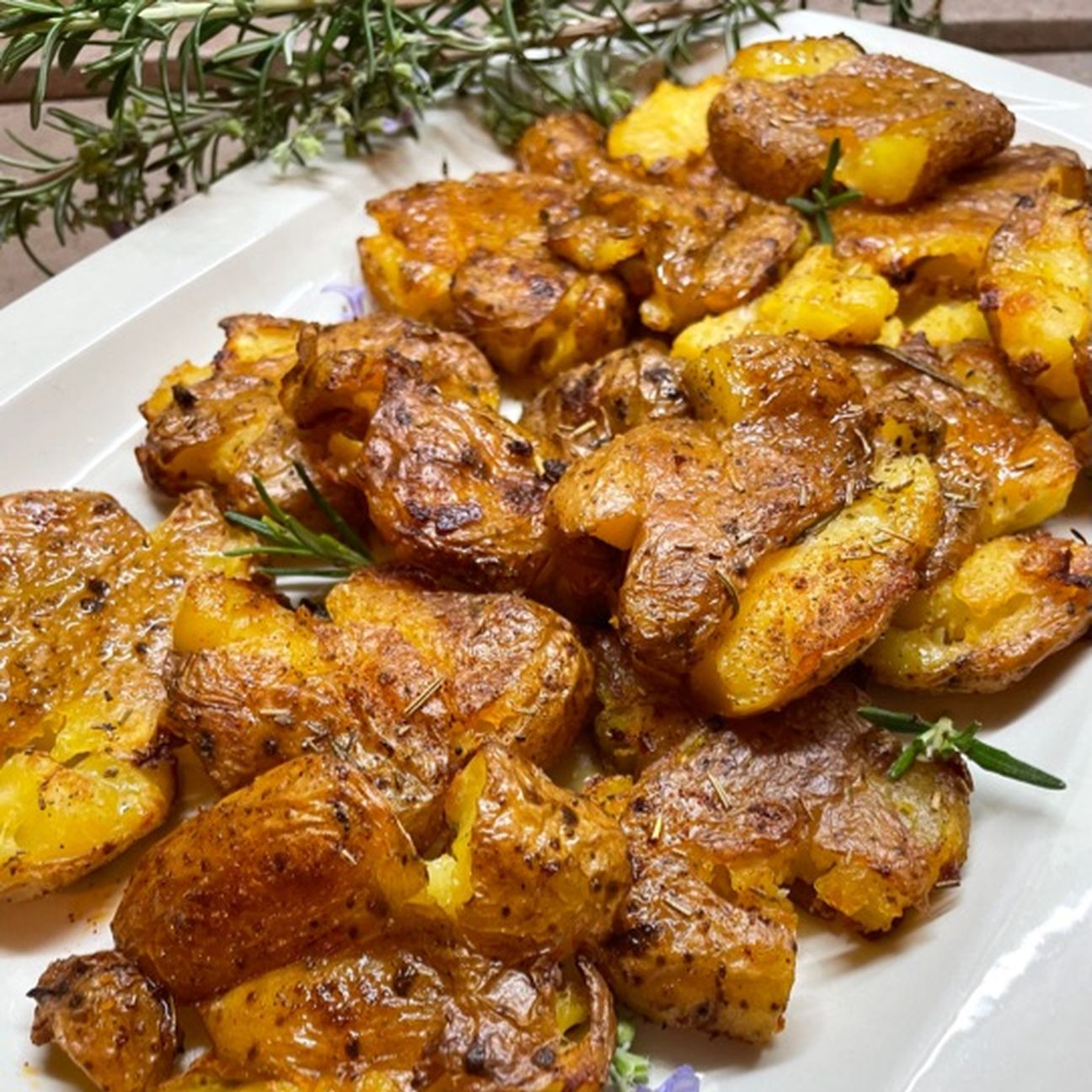 Patate schiacciate alla paprika