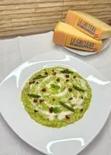 Ricetta Risotto con crema di asparagi, guanciale croccante e fonduta di Le Gruyère DOP