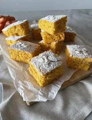 Ricetta Quadrotti di carote e mandorle 😍 di midivertoacucinare