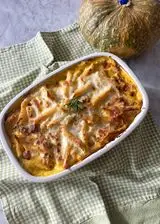 Ricetta Penne al forno con zucca, salsiccia e scamorza affumicata