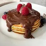 Ricetta Pancakes allo yogurt, cocco e cioccolato 🥥🍫