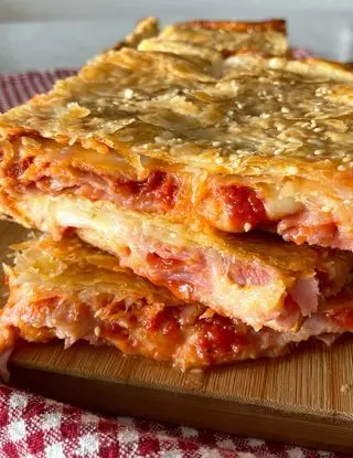 Ricetta Pizza parigina veloce🍕 di midivertoacucinare