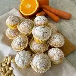 Ricetta Muffin di carote, arance e mandorle