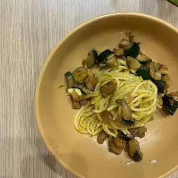 Ricetta Spaghetti Zucchine e Fiori di Zucca di samuelebarlocco