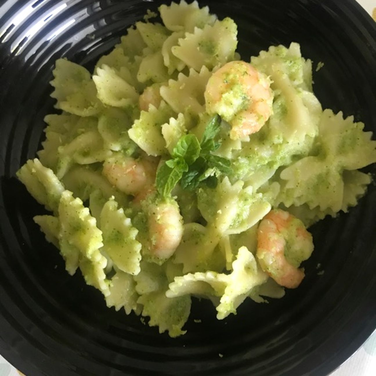 Farfalle Mojito con Gamberi e zucchine