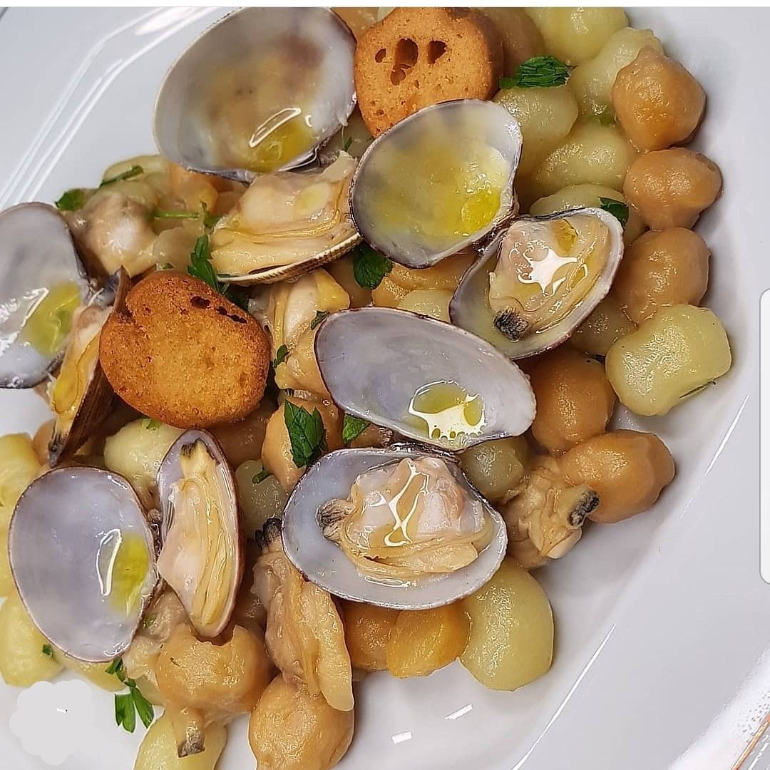 Chicche di Patate con Vongole e Ceci