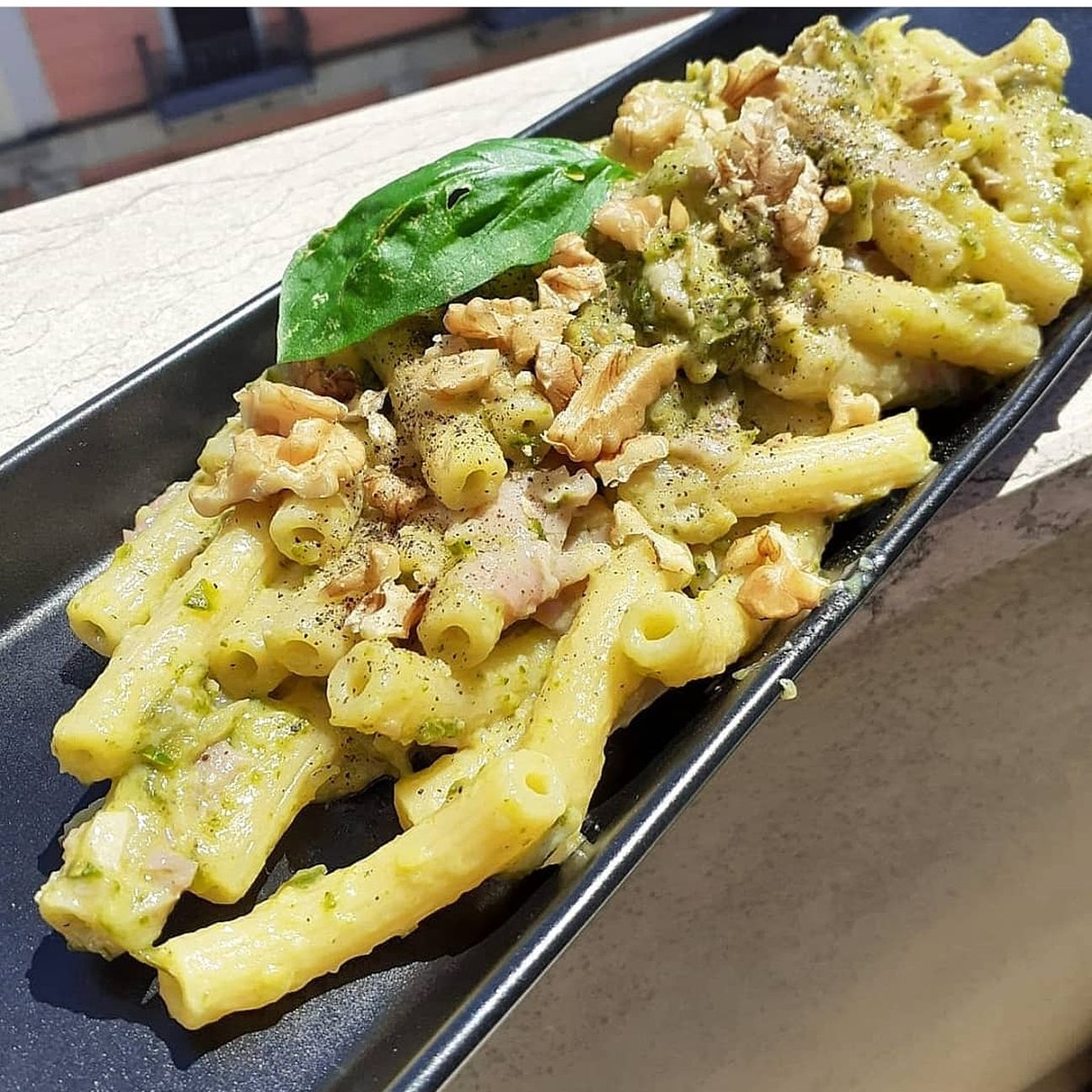 Pasta con Zucchine, prosciutto cotto e noci