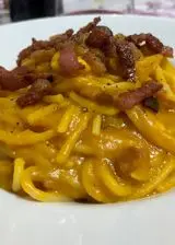 Ricetta Spaghetti con crema di zucca e guanciale croccante