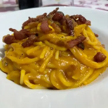 Ricetta Spaghetti con crema di zucca e guanciale croccante di ele.porcu95