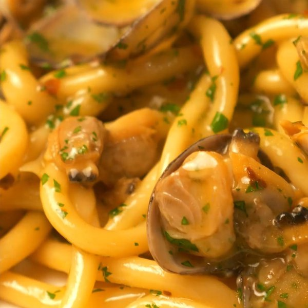 Pici acqua e farina con Vongole veraci
