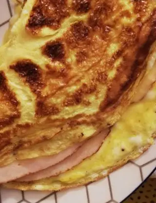 Ricetta Omelette prosciutto e formaggio di emilialenzi22