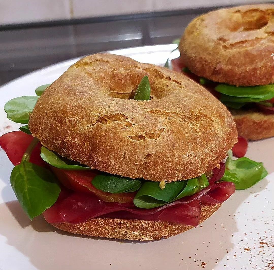 Bagels allo yogurt greco e curcuma