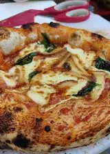 Ricetta Pizza Margherita con provola affumicata