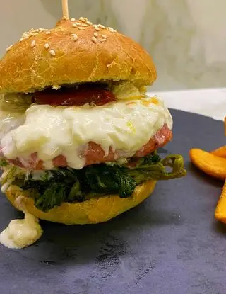 Ricetta Hamburger di salsiccia e friarielli di cucinainincognito