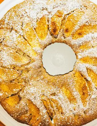 Ricetta Ciambella alle mele e cannella di cucinafocus