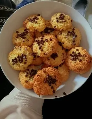 Ricetta Biscottini al cocco con gocce di cioccolato di FrancescaBertaglio