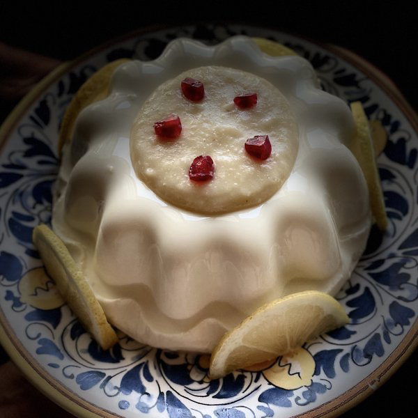 Panna cotta al Limone con composta di limone e mela