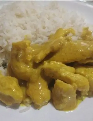 Ricetta Pollo al curry con riso basmati di Simonailovebooks