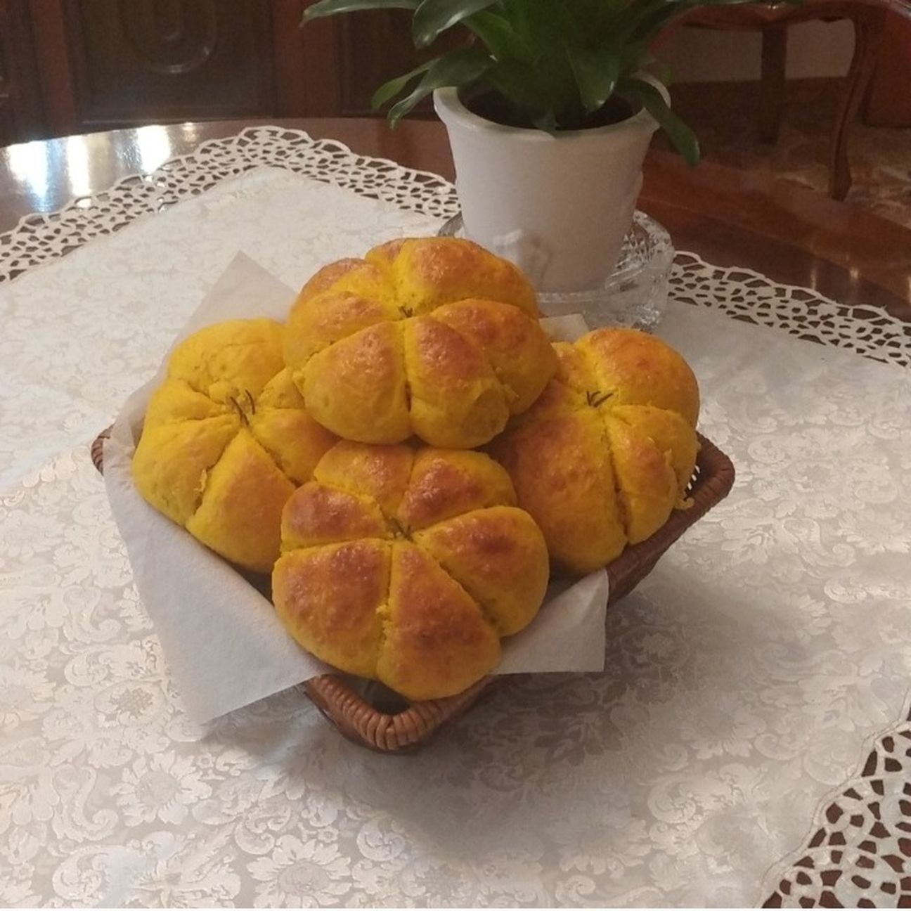 Panini alla zucca e curcuma