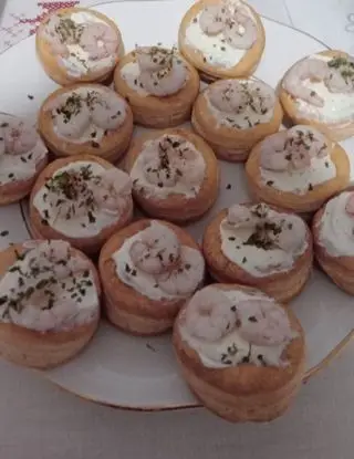 Ricetta Vol-au-vent con Maionese Fresca Mayo Calvè e gamberetti di Simonailovebooks