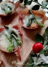 Ricetta Cestini di crudo con pungitopo e mozzarella