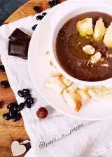 Ricetta Vellutata di fagioli neri con cioccolato fondente e nocciole