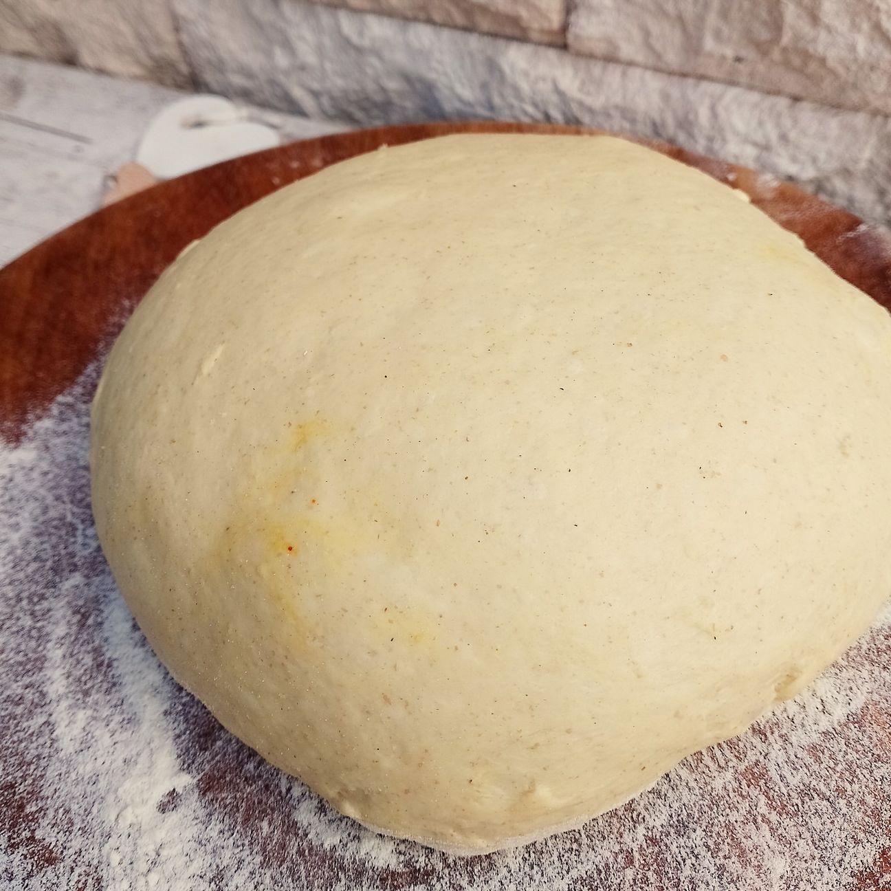 Impasto per pizza allo zafferano