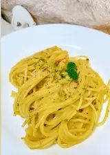 Ricetta Spaghetti in crema di fiori di zucca, zucchine e zafferano