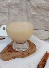 Ricetta Liquore al latte, cioccolato bianco e cannella