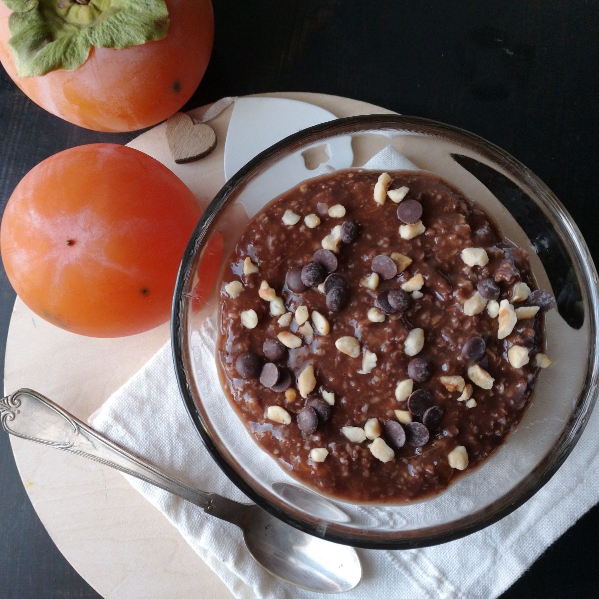 Porridge al cacao e cachi senza zucchero