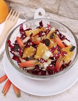 Ricetta INSALATA DI RADICCHIO, ARANCE E FIORI DI ALOE ARBORESCENS di pupiepappe