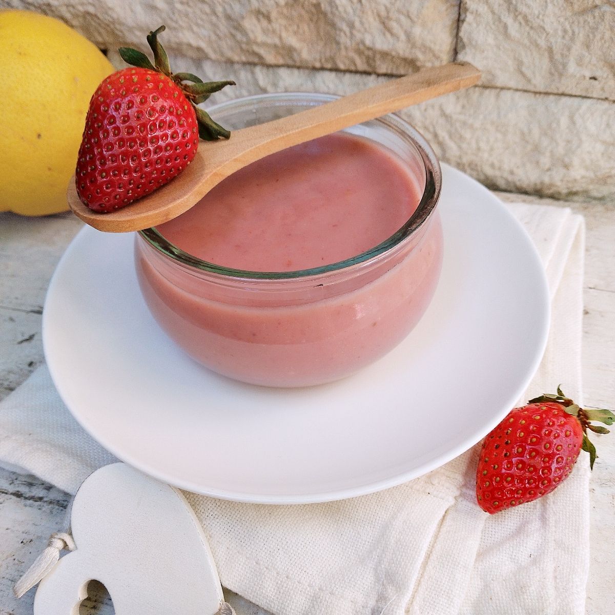 STRAWBERRY AND GRAPEFRUIT CURD