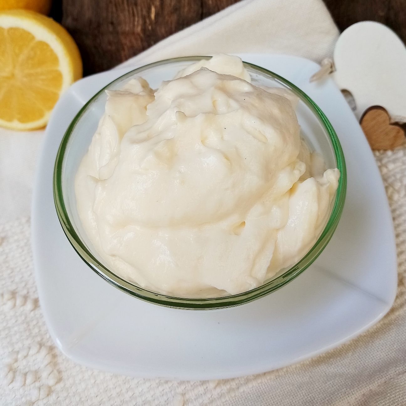 CREMA DIPLOMATICA CON UOVA INTERE E LIMONE