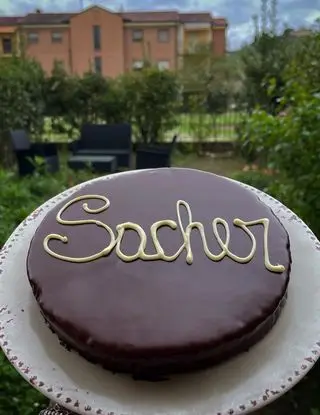 Ricetta Torta Sacher senza lattosio di Dolcegiuridica