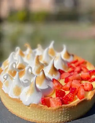 Ricetta Crostata meringata con le fragole di Dolcegiuridica