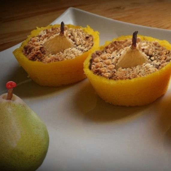 Crumble di pere in cestini di polenta dolce
