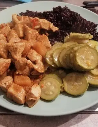 Ricetta Pollo al curry con riso venere di eli.pinton