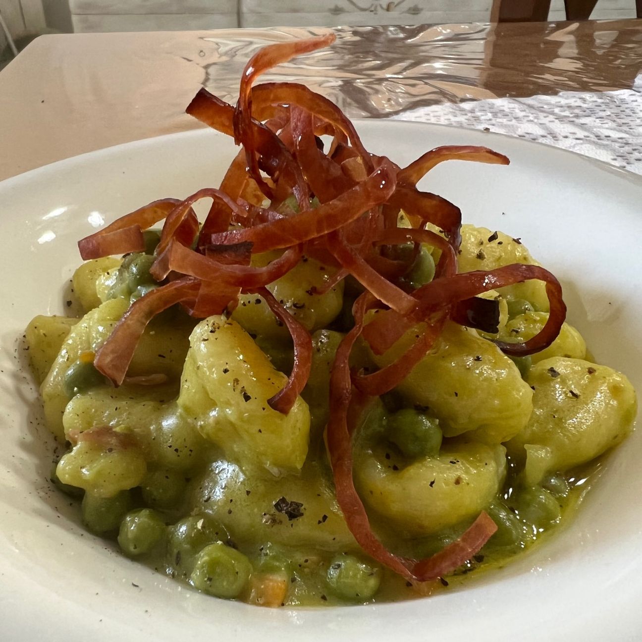 Gniocchi piseppi crema di piselli crudo essiccato