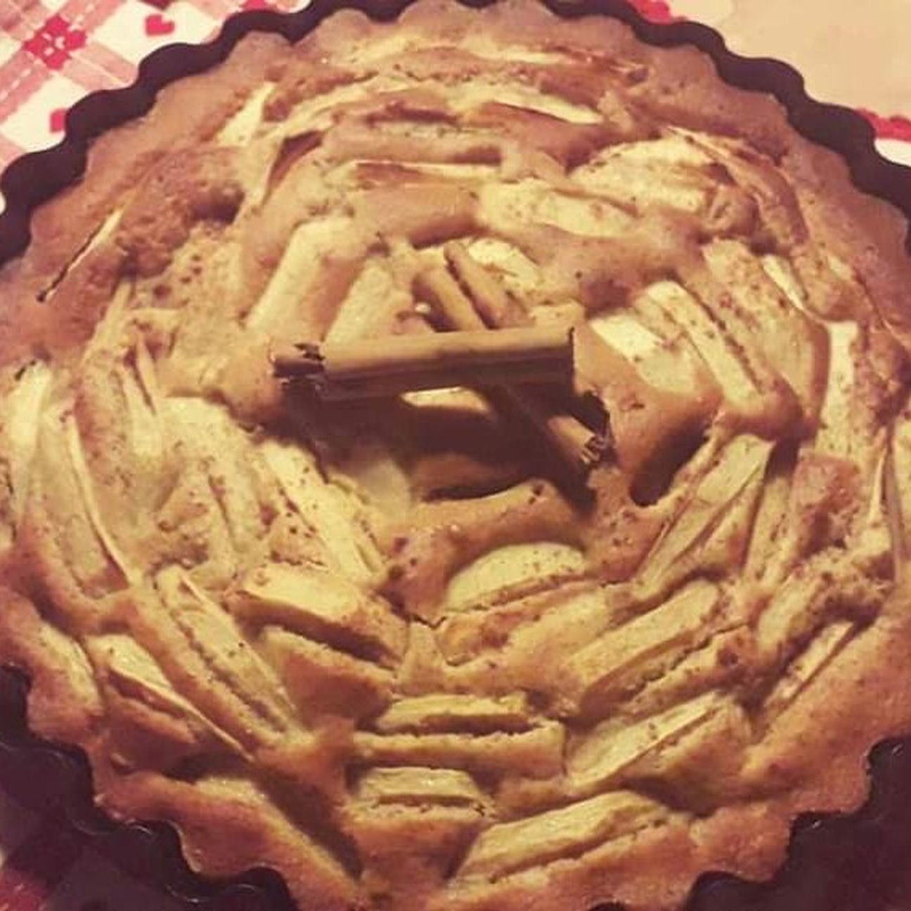Torta di mele integrale al sapore di strudel