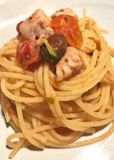 Ricetta Spaghetti datterini, tonno fresco e taggiasche