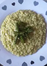 Ricetta Risotto con crema di asparagi, montasio e asparagi saltati.