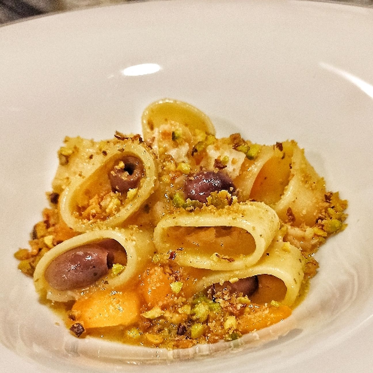 Calamarata datterino giallo gallinella olive pistacchio