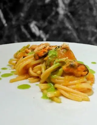 Ricetta Spaghettone al datterino giallo cozze e basilico di chef_vincenzo_campanale