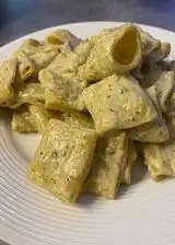 Ricetta Paccheri crema di burrata pancetta e pistacchi