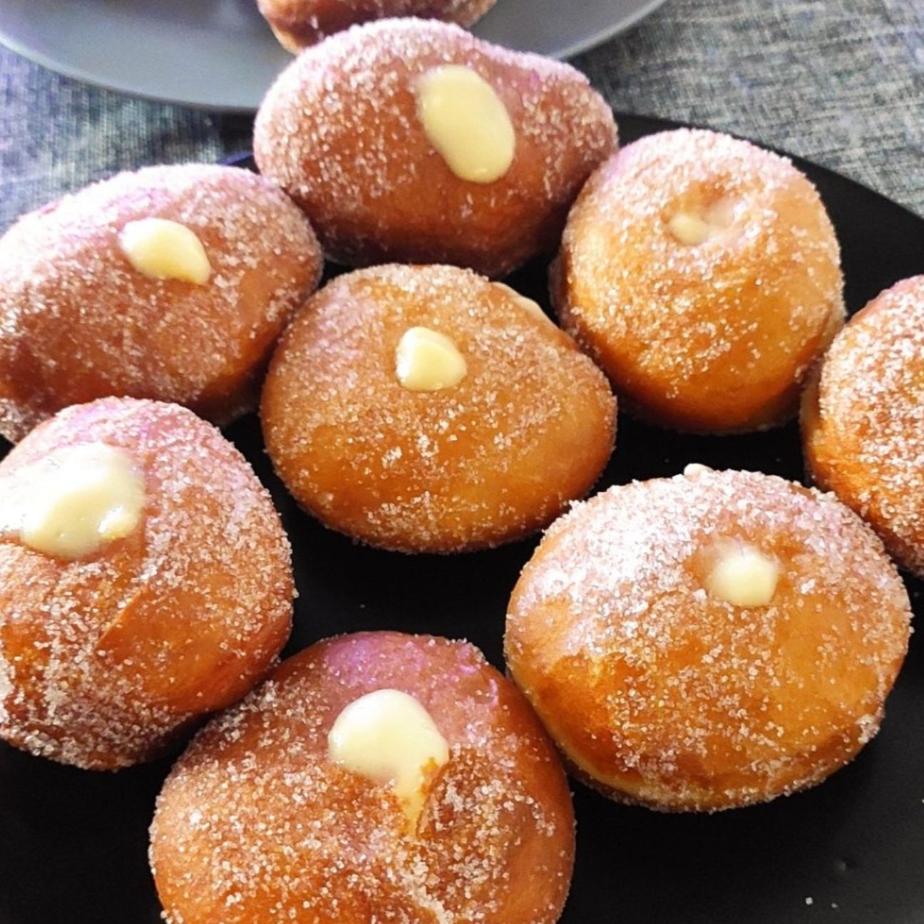 Bomboloni alla Crema