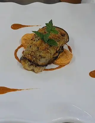 Ricetta Involtino di Melanzane in Crosta di Cereali  ,con Biscotto Salato al peperone Crusco . di chef_mike