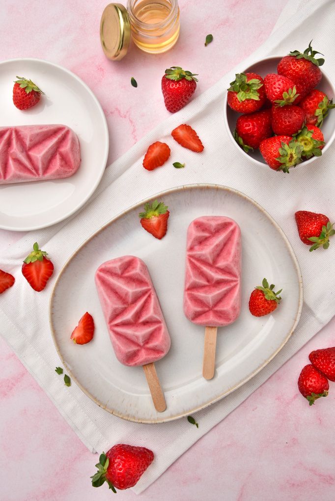 Gelati fragole e yogurt greco