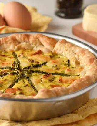 Ricetta Torta salata di asparagi, ricotta e speck di giapprovato