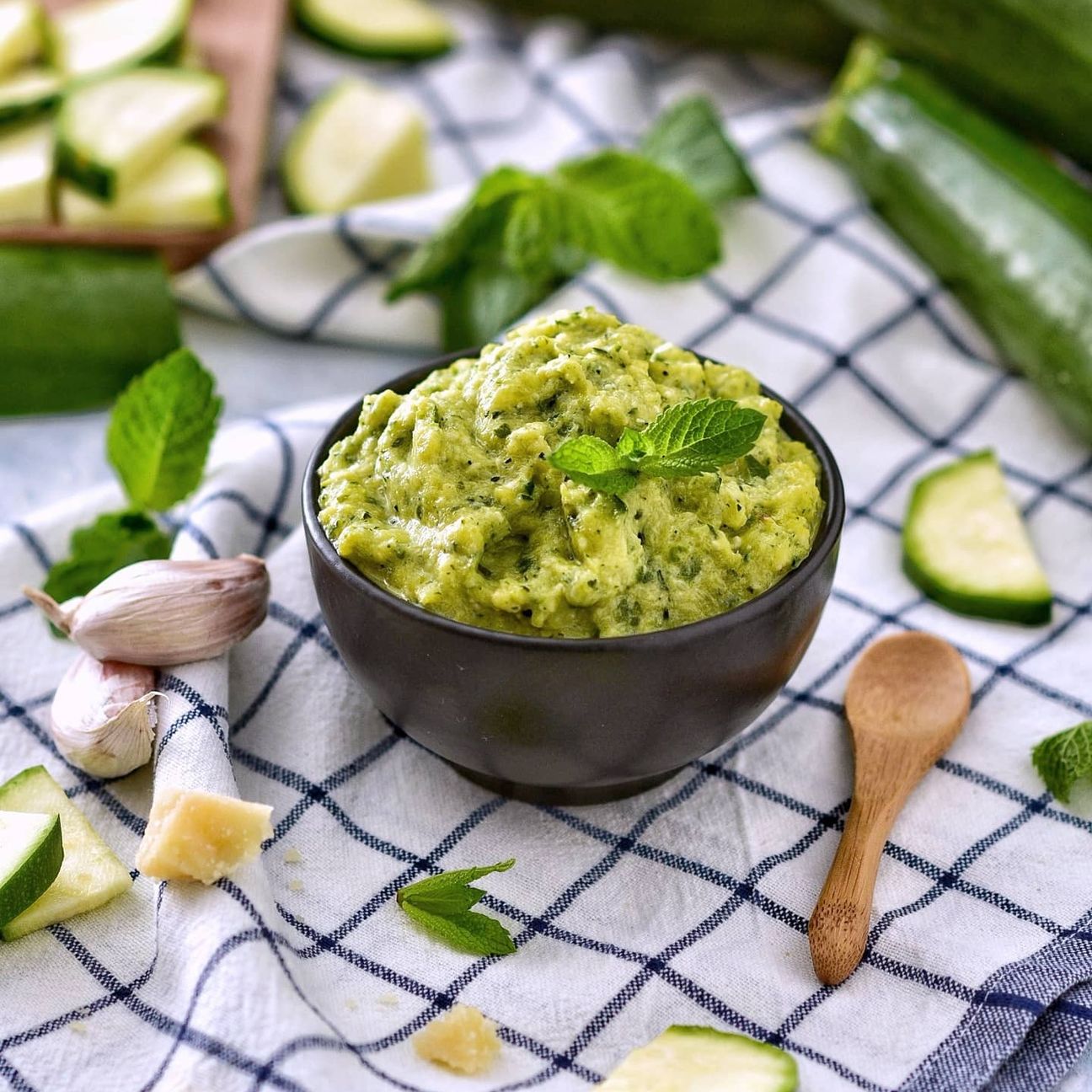 Pesto di zucchine e menta