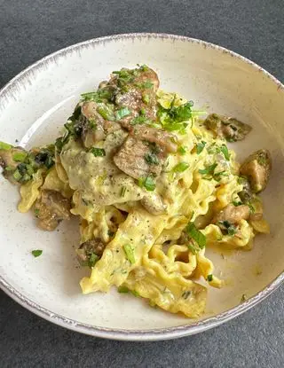 Ricetta PASTA CON PORCINI, CREMA DI RICOTTA E ZAFFERANO di giorgiasbakery